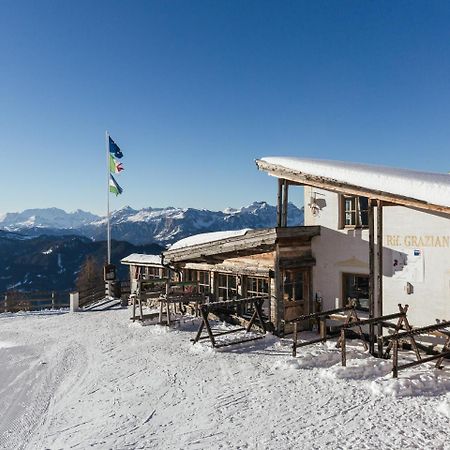 Rifugio Graziani Huette Hotel San Vigilio Di Marebbe Bagian luar foto